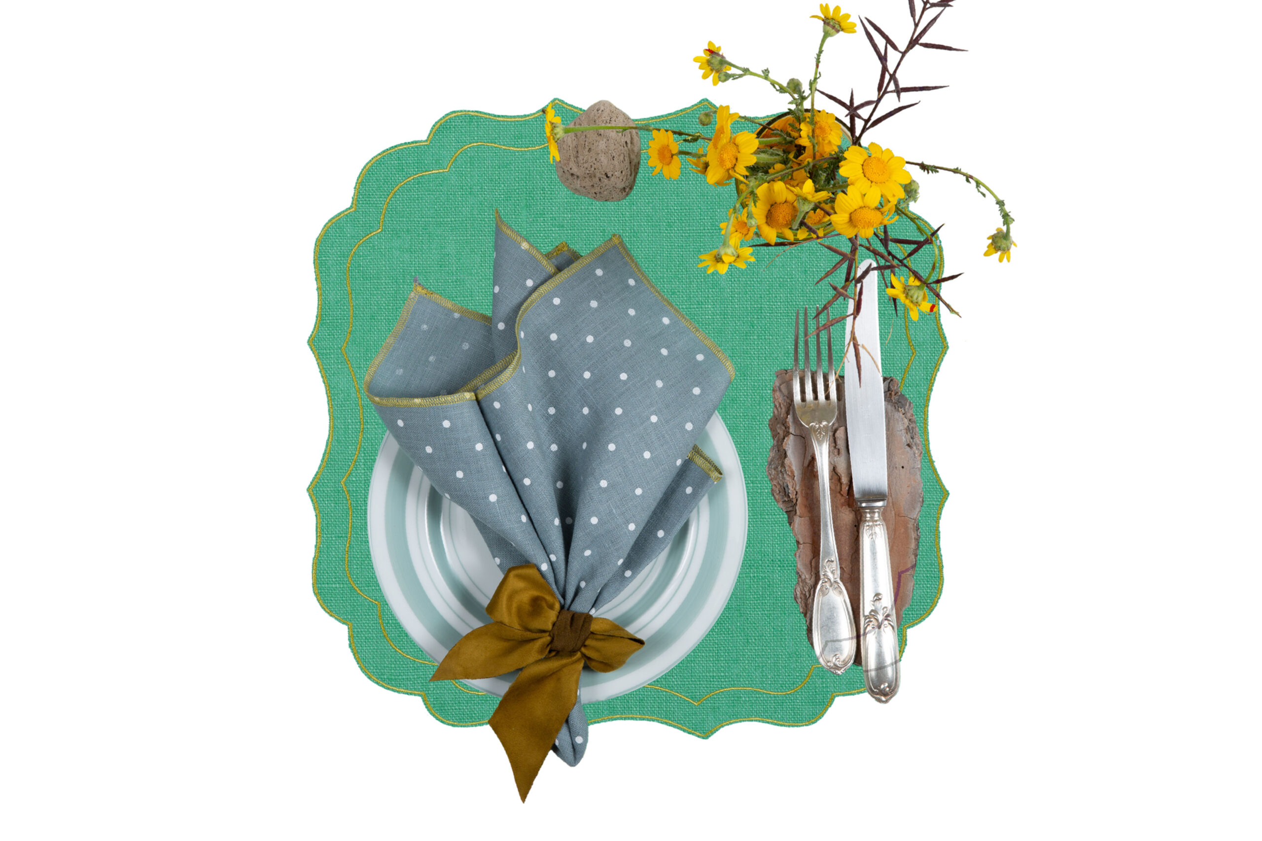 Placemat Krinkle jade and mustard  with napkin polka-dot dusty blue and mustard